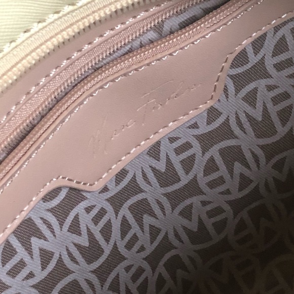 Marc Fisher Yellow purse with shoulder strap - Picture 4 of 6